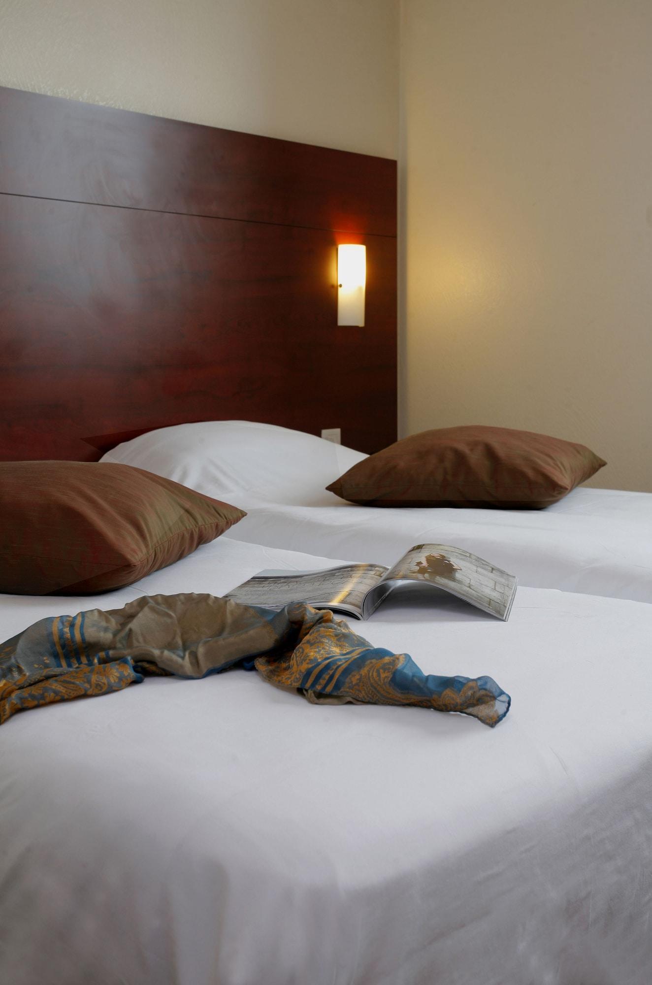 Hotel Gallieni Gennevilliers Luaran gambar