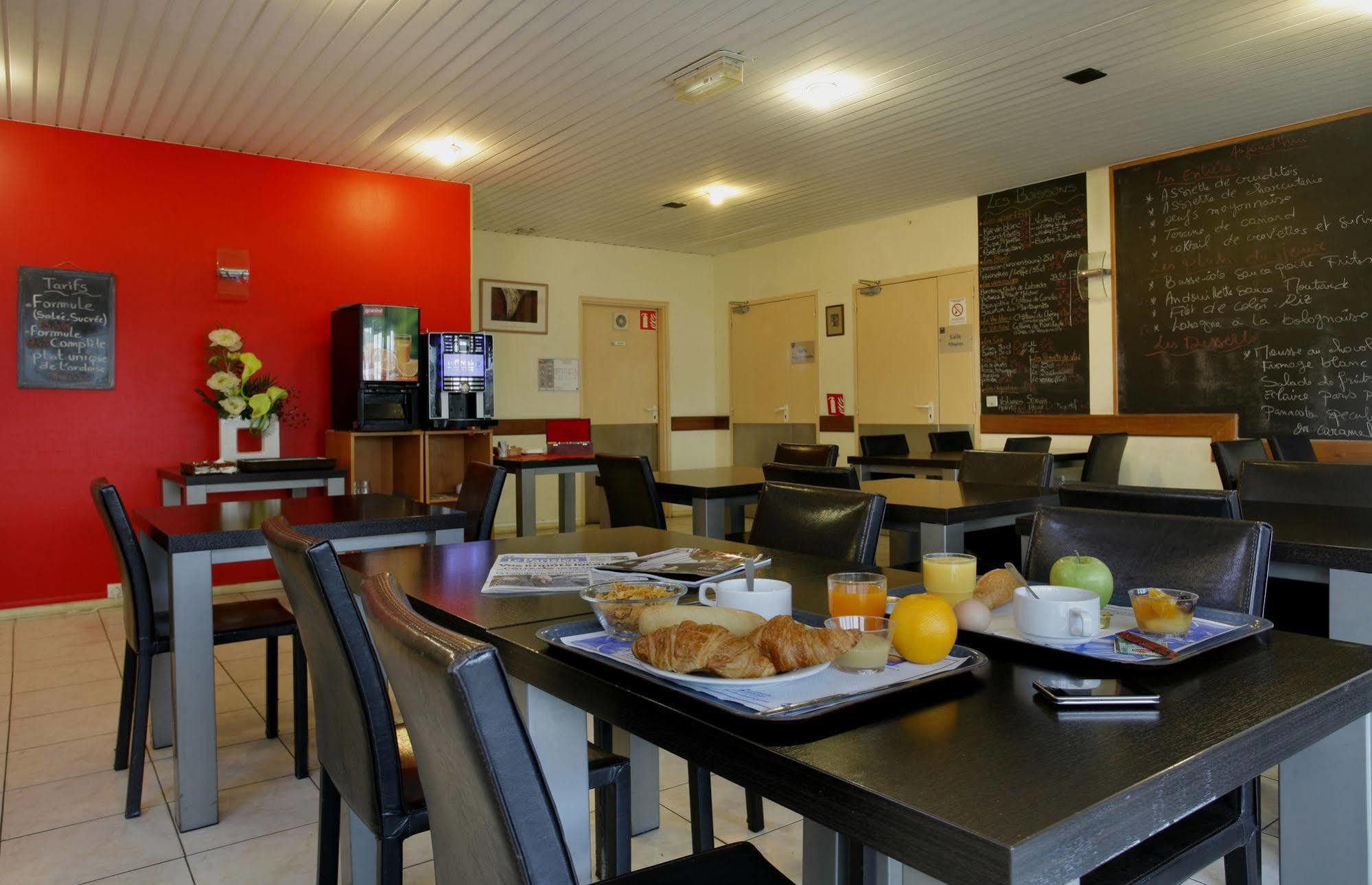 Hotel Gallieni Gennevilliers Luaran gambar